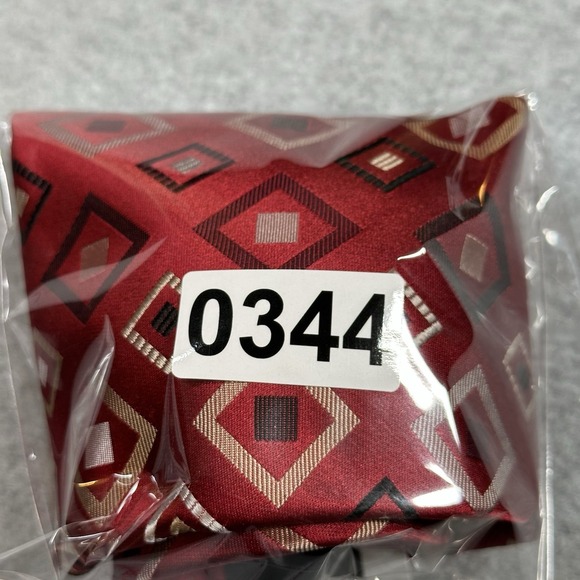 Geoffrey Beene Neck Tie Red Silk Geometric Diamond Pattern NWT - Picture 9 of 9
